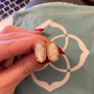 Kendra Scott Rose Gold Ellie Earring in Ivory Pearl
